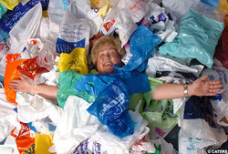 España recicla el 13% de la basura que produce, un 9% menos que la media europea, según un informe